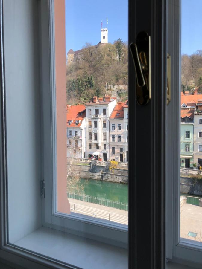 Riverside Apartment Ljubljana Buitenkant foto
